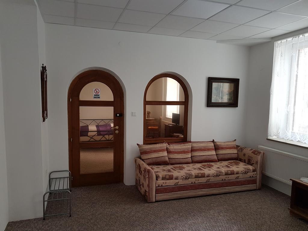 Apartmany U Dvora Ихлава Екстериор снимка